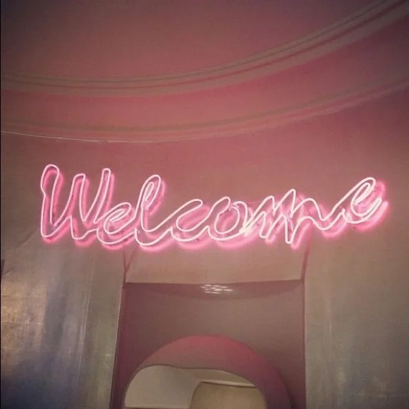 WELCOME 👋🏻💗 - Picture 1 of 1